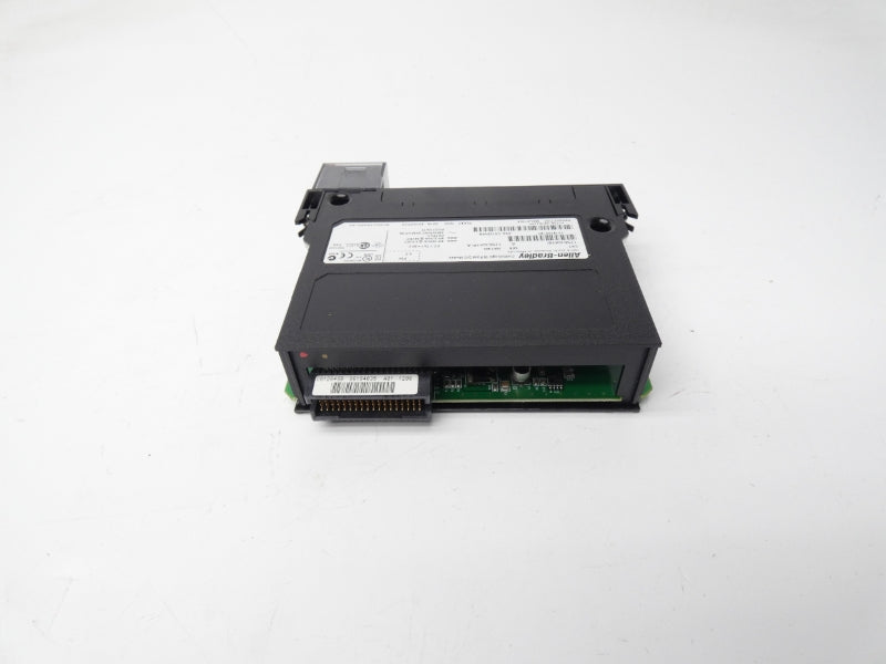 ALLEN BRADLEY 1756-OA16I SER. A F/W 3.2 24VDC 2A NSMP