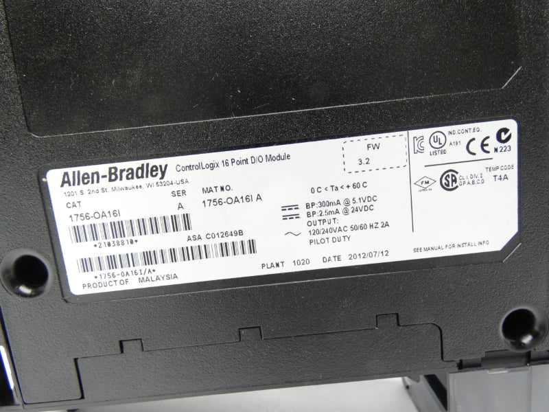 ALLEN BRADLEY 1756-OA16I SER. A F/W 3.2 24VDC 2A NSMP