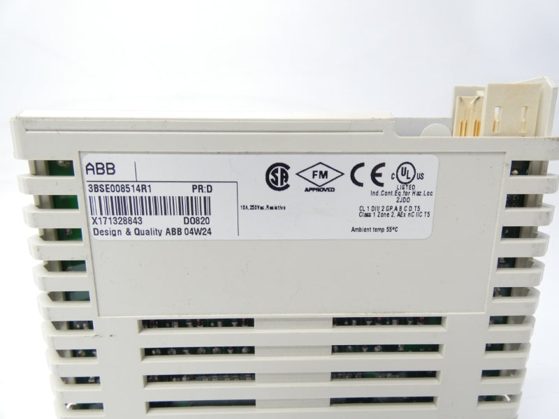ABB 3BSE008514R1 DO820 250VAC 10A UNMP