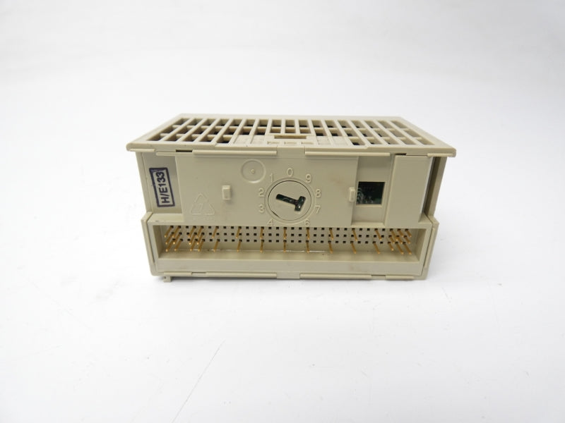 ALLEN BRADLEY 1794-IB16 SER. A 10-31.2VDC UNMP