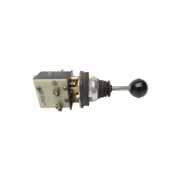 ALLEN BRADLEY 800T-T2MB21 600V UNMP