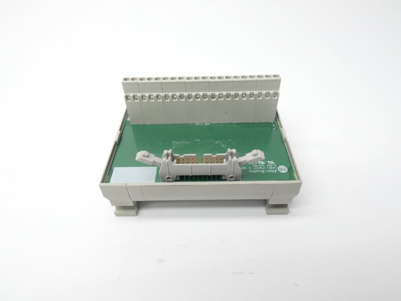 ALLEN BRADLEY 1492-IFM20F-2 SER. B 0-264VAC UNMP