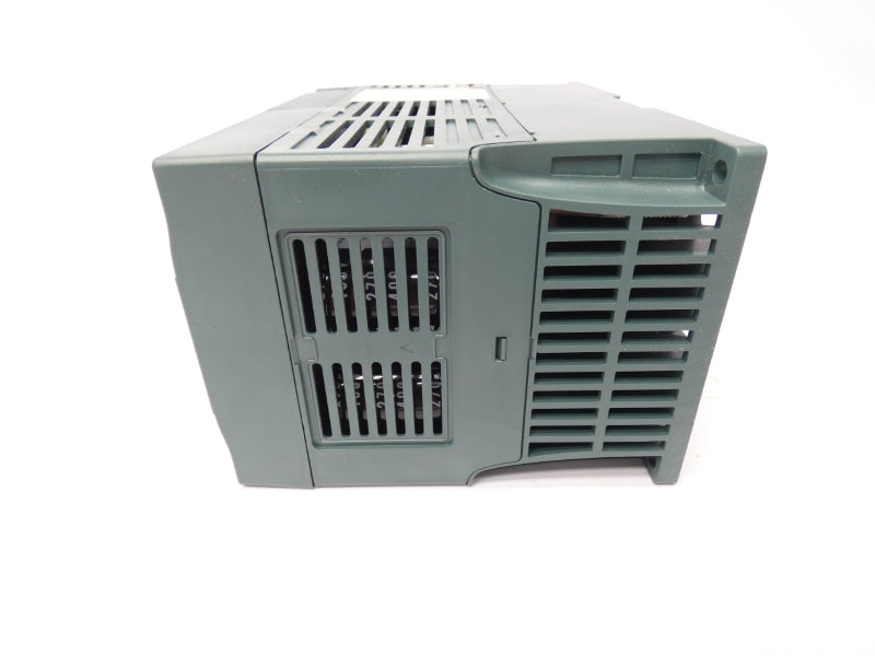RELIANCE ELECTRIC 6MDDN-2P3102 6MB40001 SER. A F/W 3.03 342-528V 3.2A NSNP