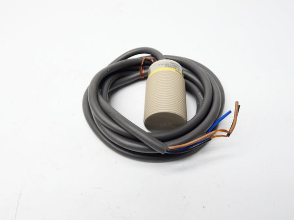 OMRON E2F-X10E2 12-24VDC NSNP