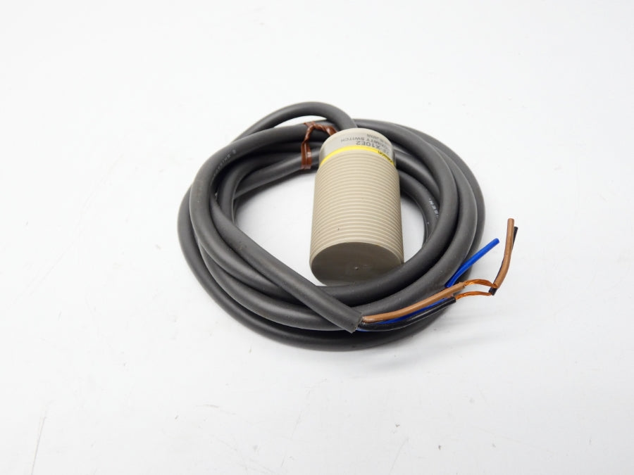 OMRON E2F-X10E2 12-24VDC NSNP