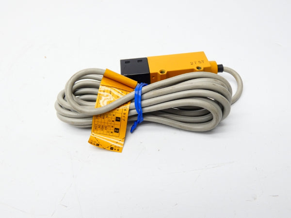 OMRON E3S-R2E41 12-24VDC NSNP