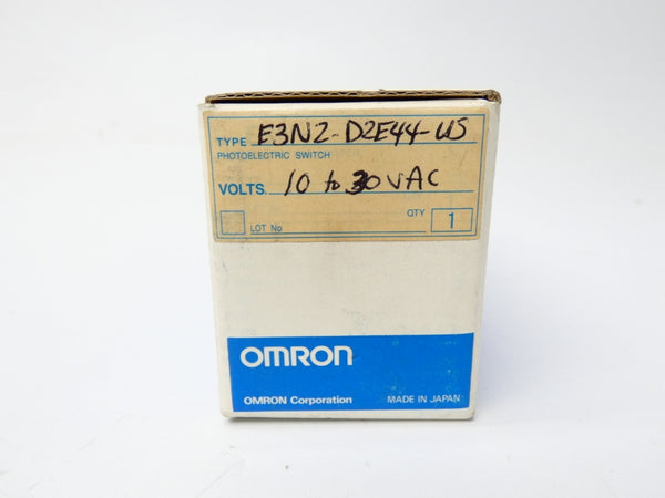 OMRON E3N2-D2E44-US 10-30VAC NSFS