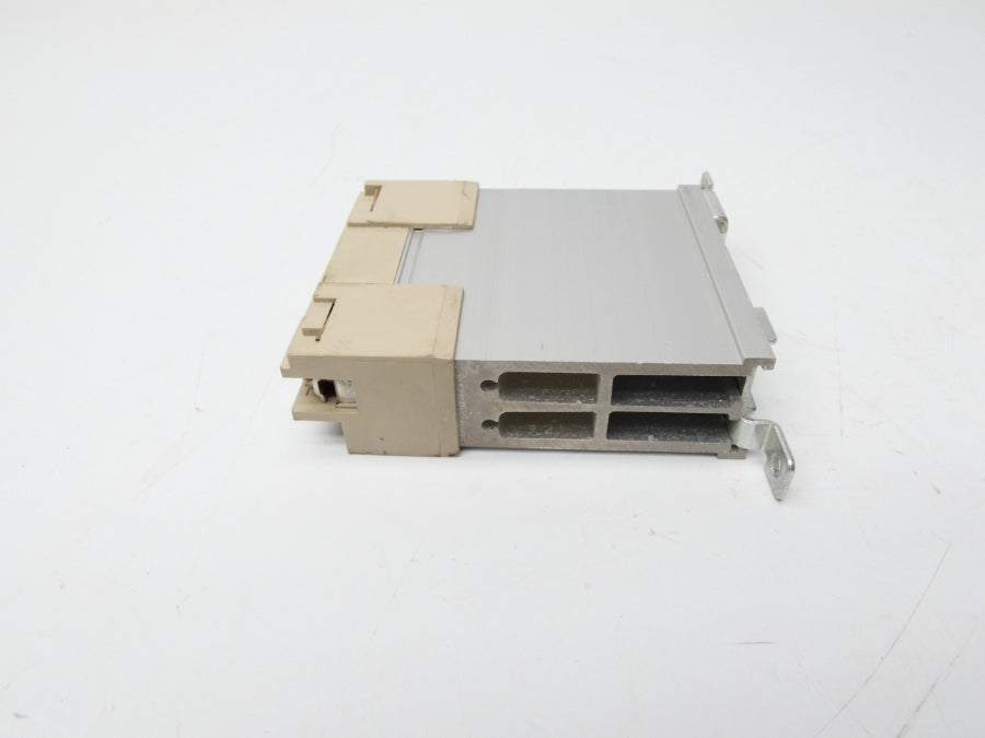 OMRON G32A-A10 100-240VAC 10A UNMP