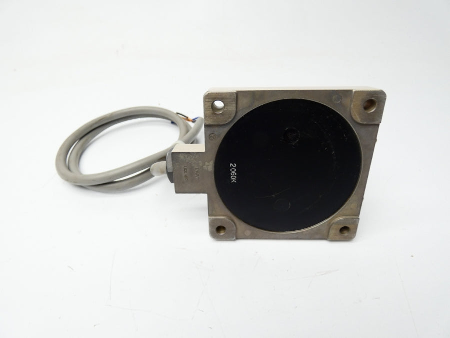 OMRON TL-LP50 10-30VDC NSNP