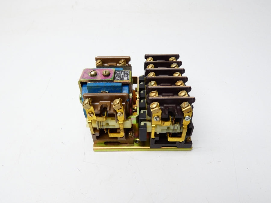 CLARK 4U8-1 130VDC NSNP