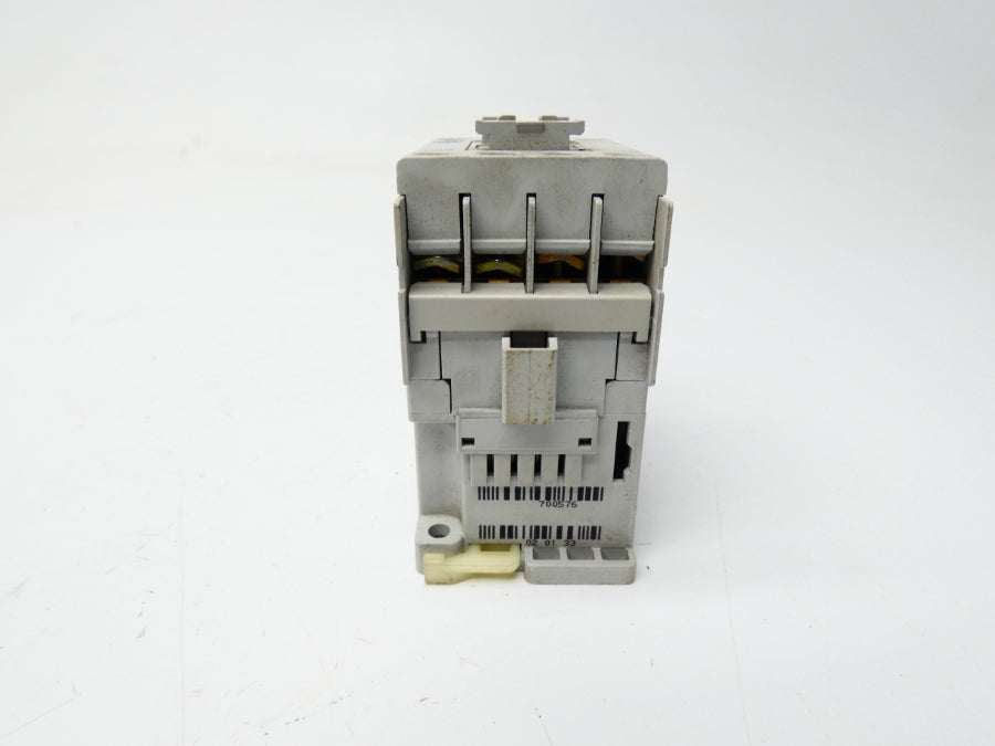 ALLEN BRADLEY 104-C09D22 SER. A 110-120V 32A (AS PICTURED) UNMP