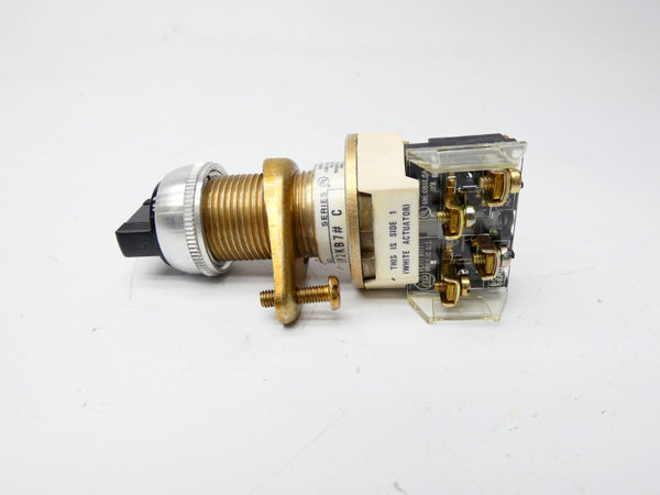 ALLEN BRADLEY 800H-JP2KB7 SER. C NSNP