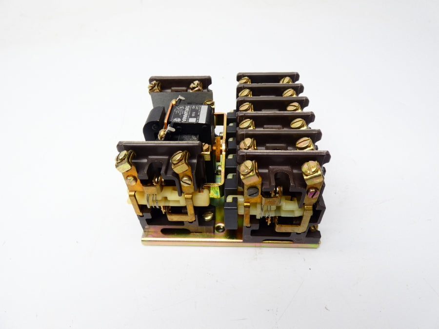 SYLVANIA 5U8- 110-120V NSNP