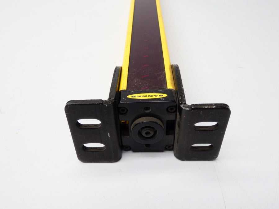 BANNER ENGINEERING SLSE30-600Q8 24VDC UNMP