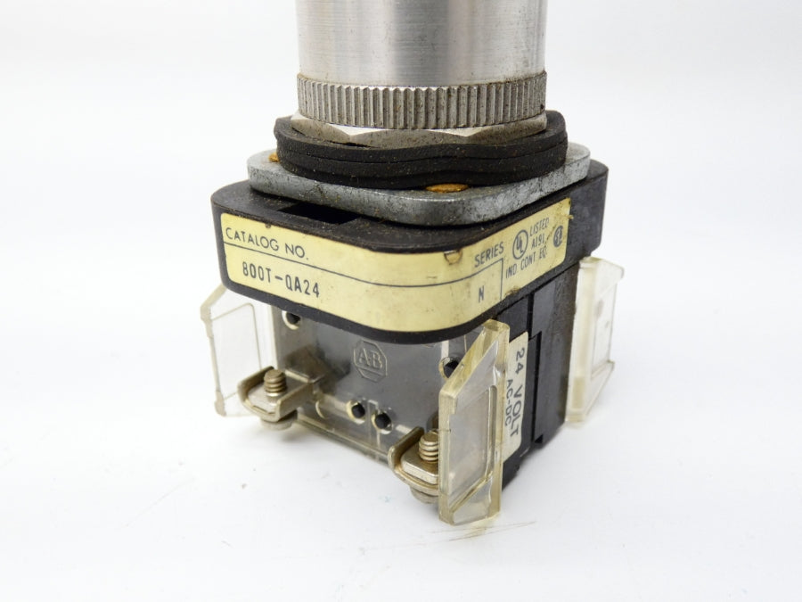 ALLEN BRADLEY 800T-QA24 SER. N 120V UNMP