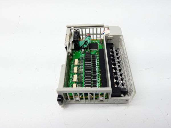 ALLEN BRADLEY 1769-OB16 SER. B F/W 3.1 VER. 03 24VDC 0.2A NSMP