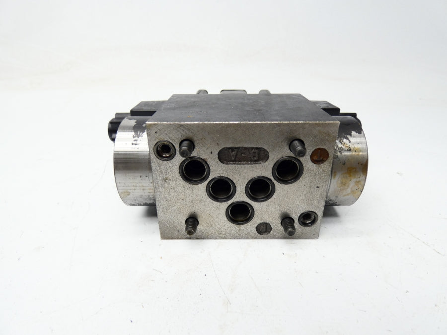 PARKER D31VW1D1Y27 120/110V .49-.58A 3000PSI NSNP