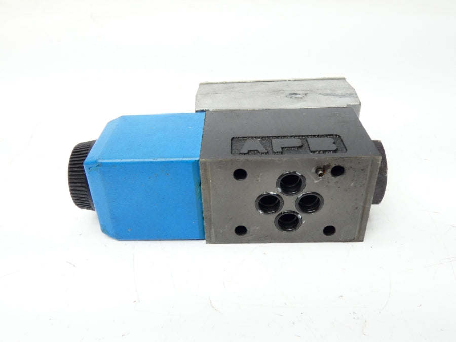 VICKERS DG4V-3-31B-M-FW-B6-60-EN21 02-305431 110/120V 5000PSI UNMP