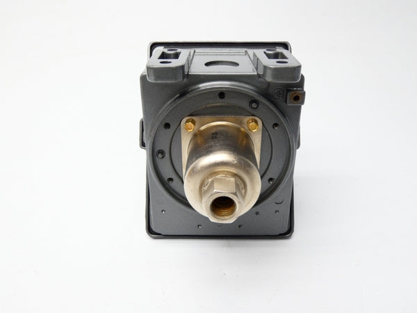 UNITED ELECTRIC CONTROLS H400-146 480VAC 15A 40PSI NSMP