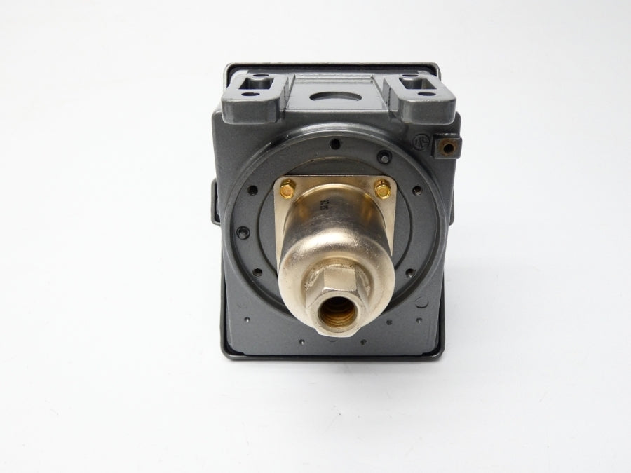 UNITED ELECTRIC CONTROLS H400-146 480VAC 15A 40PSI NSMP