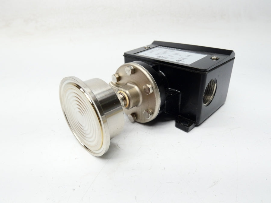 ASHCROFT B450VXCZ 125/250VAC 15A 100PSI NSMP