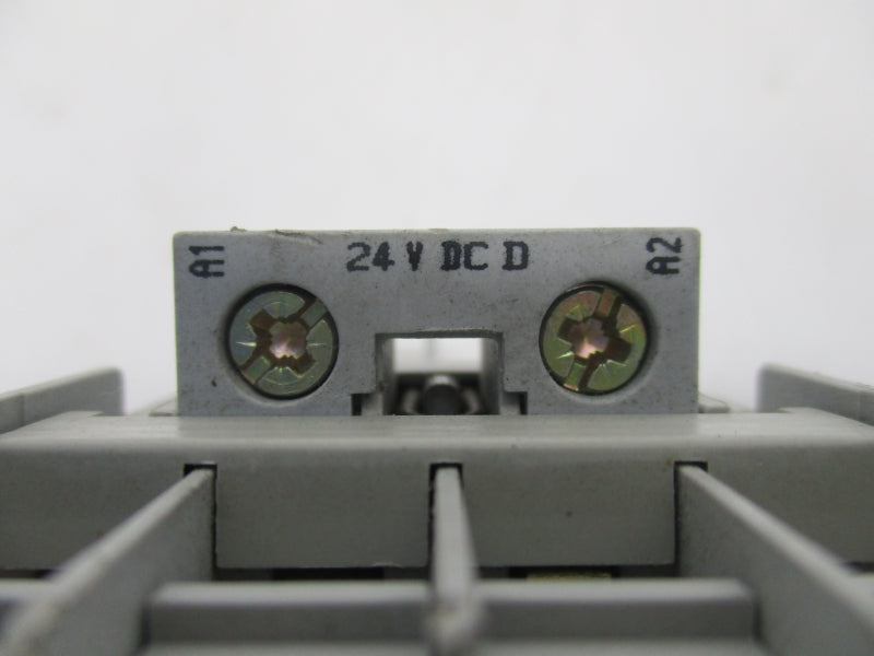 ALLEN BRADLEY 100-C23DJ200 SER.C 24VDC UNMP
