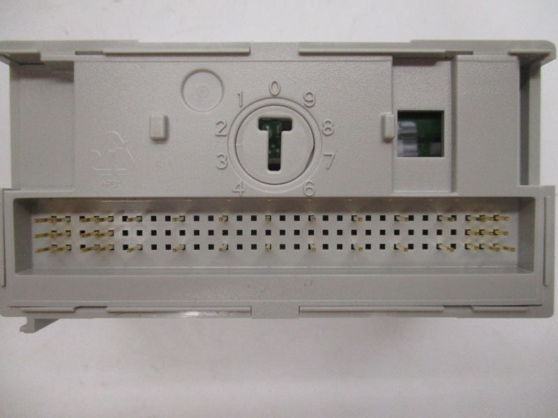 ALLEN BRADLEY 1794-IE4XOE2B SER.B 24VDC NSNP