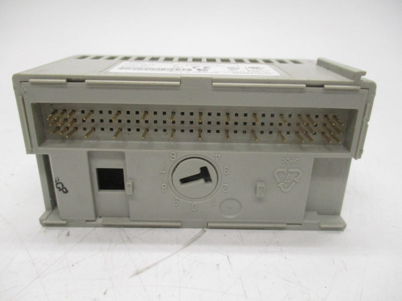 ALLEN BRADLEY 1794-IA16 SER. A REV. A01 120VAC NSNP