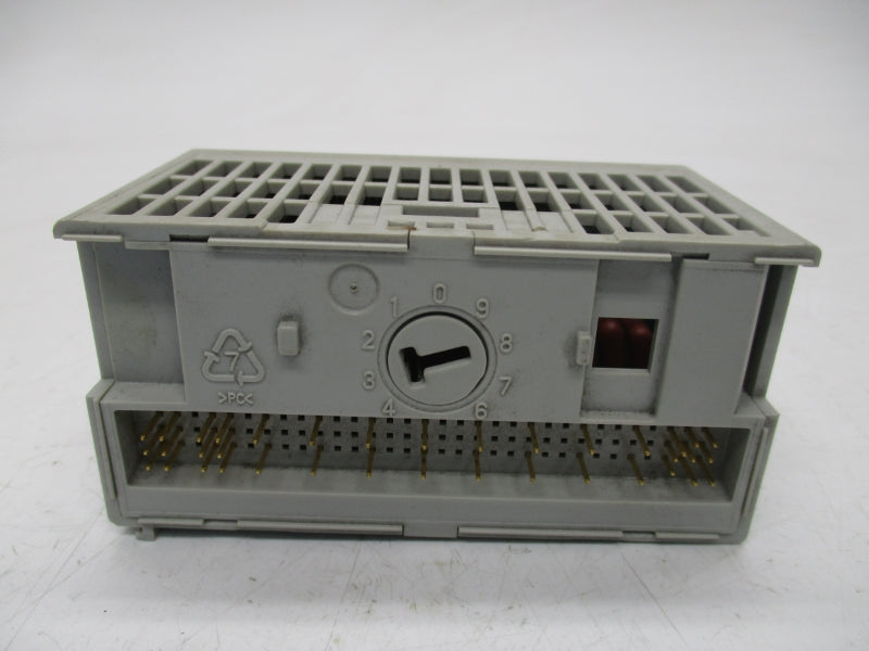 ALLEN BRADLEY 1794-IA16 SER. A REV. A01 120VAC UNMP