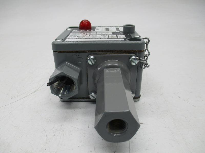ALLEN BRADLEY 836T-T254J SER. A 120-600V 60A 20-300PSI NSNP