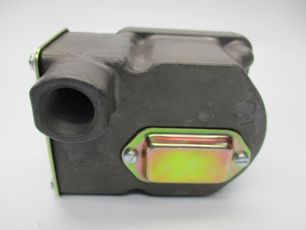 BARKSDALE D1T-H18SS 4-18PSI 480V 10A NSNP