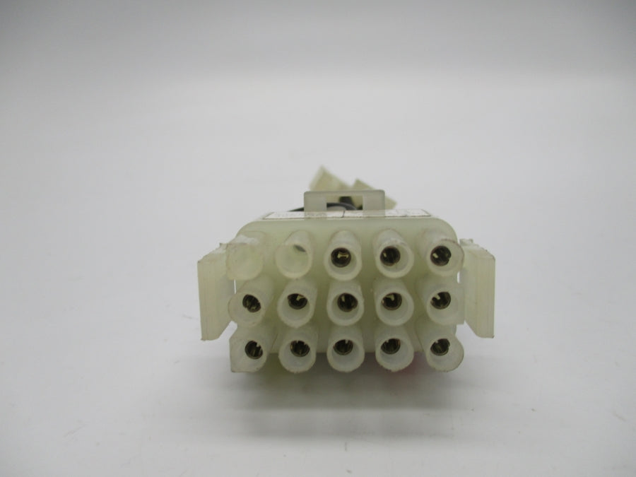 PLUG 227569 400/230V UNMP