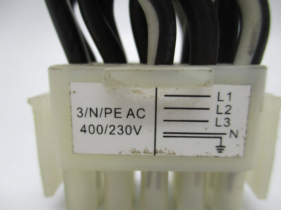 PLUG 227569 400/230V UNMP