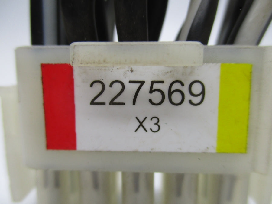 PLUG 227569 400/230V UNMP