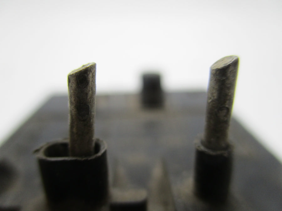 TELEMECANIQUE LR1-D09305 600VAC .63-1A UNMP