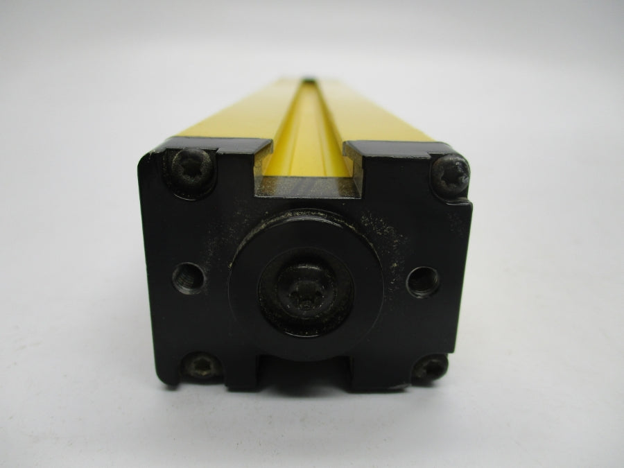 BANNER ENGINEERING SLSE30-300Q8 24VDC UNMP