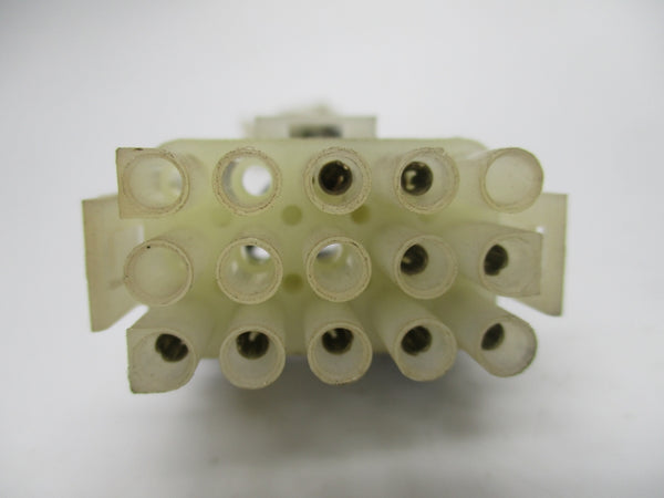 PLUG 232617 200-240V UNMP