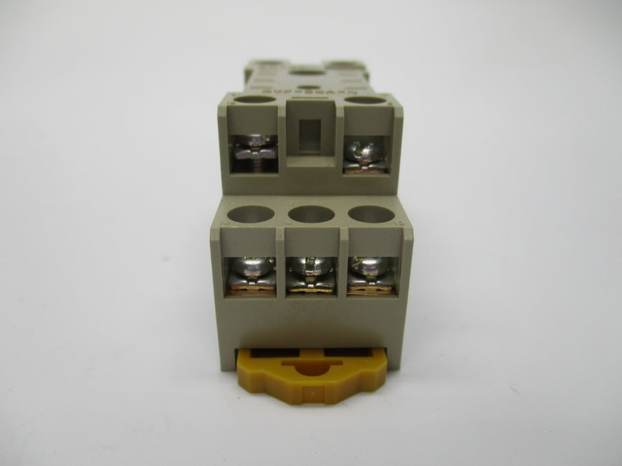 OMRON PYF-08A-N 250VAC 7A NSNP