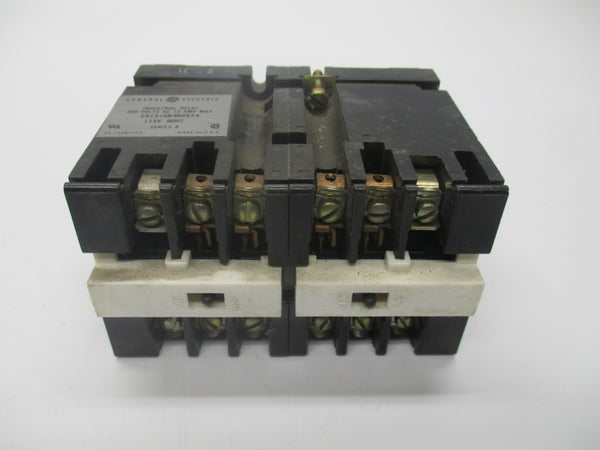 GENERAL ELECTRIC CR120C04002AA SER. A 300V 10A NSNP