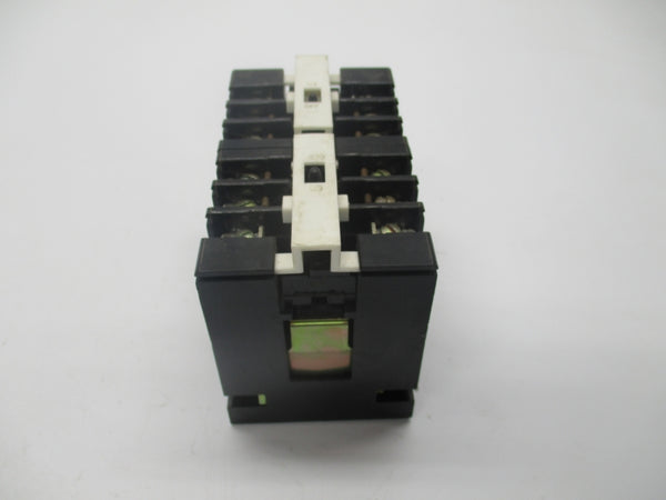 GENERAL ELECTRIC CR120C04002AA SER. A 300V 10A NSNP
