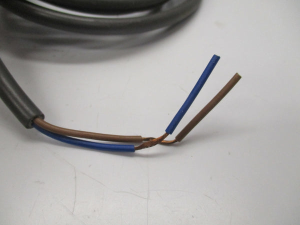 OMRON E2E-X5Y2 24-240VAC NSNP