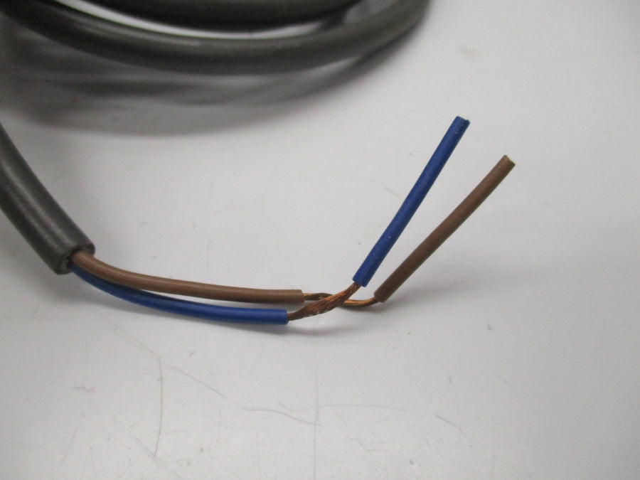 OMRON E2E-X5Y2 24-240VAC NSNP