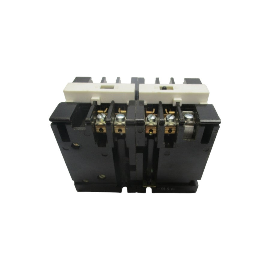 GENERAL ELECTRIC CR122A04702AA SER. A 300V 10A NSNP