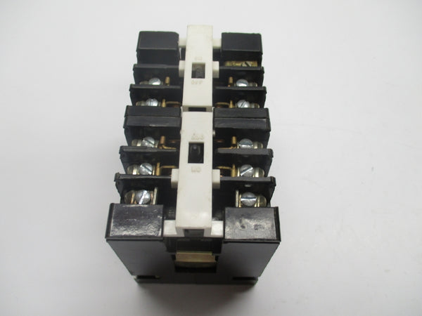 GENERAL ELECTRIC CR122A04702AA SER. A 300V 10A NSNP
