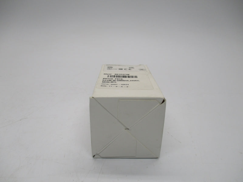 ALLEN BRADLEY 800T-QB24 SER.T 24VAC/DC (WH) NSFS