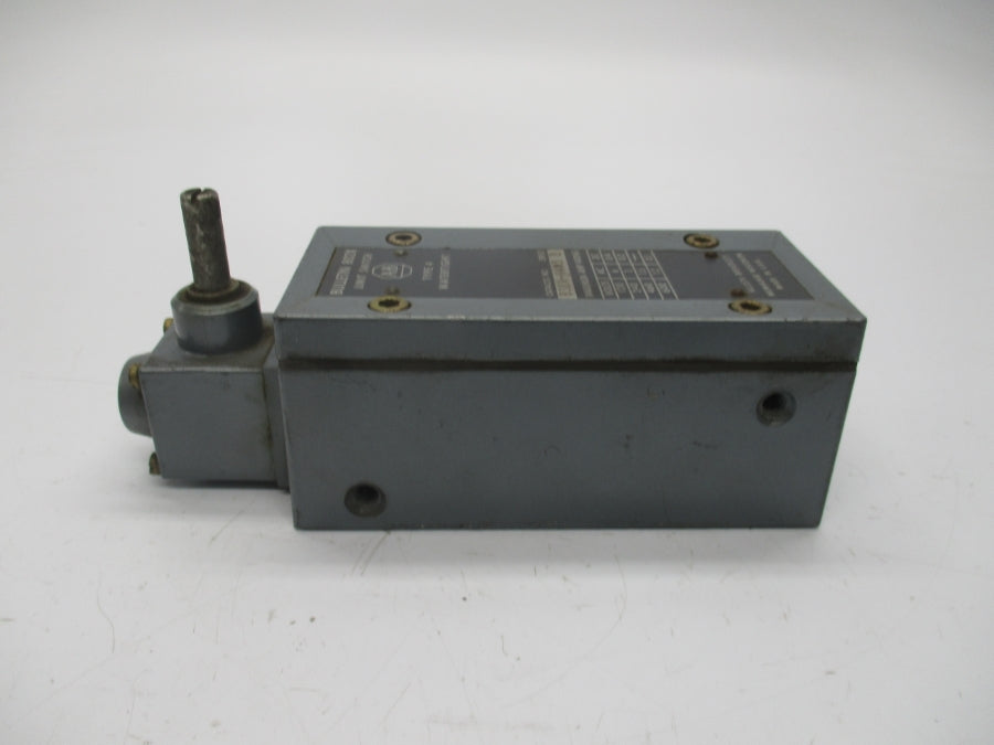 ALLEN BRADLEY 802X-H4W3 SER. 2 600V UNMP