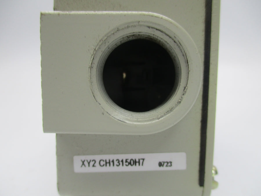 TELEMECANIQUE XY2CH13150H7 240VAC 3A NSNP