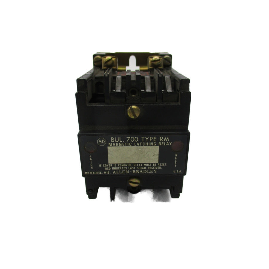 ALLEN BRADLEY 700-RM000A1 SER. B 110/115-120V 30A NSNP
