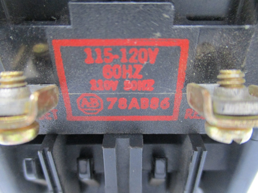 ALLEN BRADLEY 700-RM000A1 SER. B 110/115-120V 30A NSNP