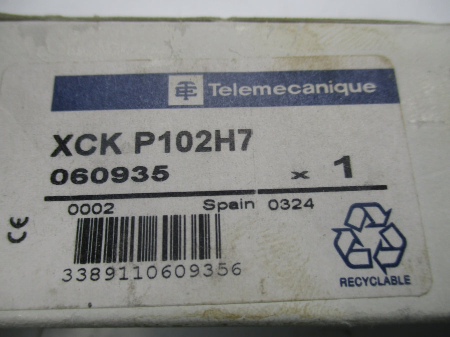 TELEMECANIQUE XCKP102H7 240V NSMP